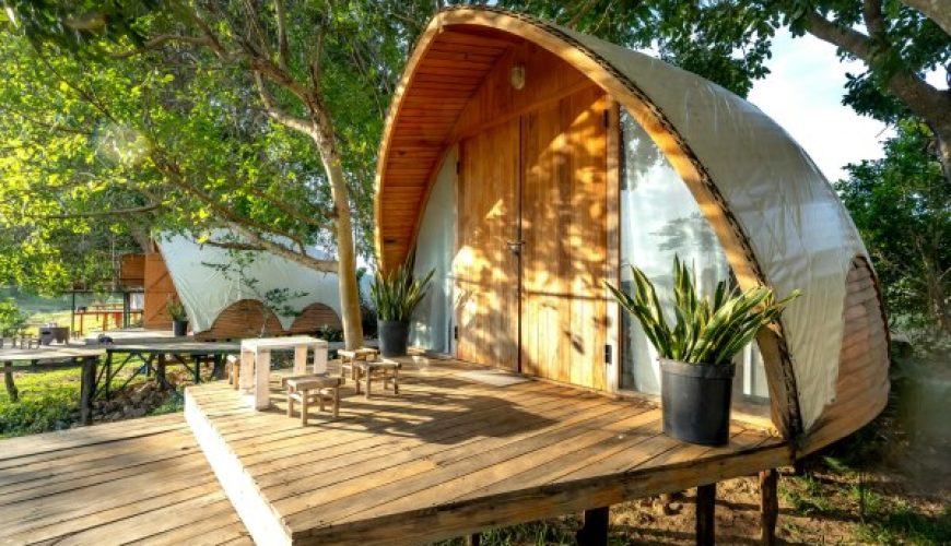 Glamping vs. cabaña: ¿cuál alojamiento se adapta mejor a tu tipo de escapada?
